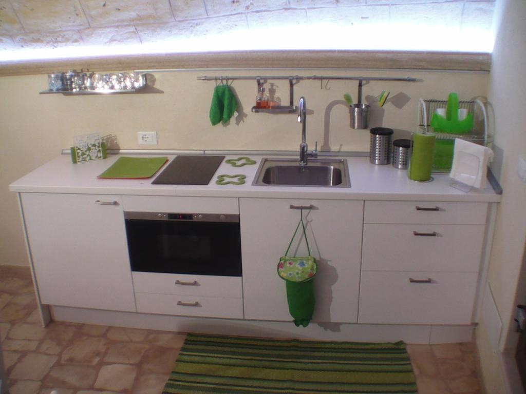 Bed and Breakfast La Grotta Mesagne Habitación foto